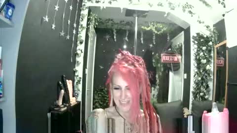SaucySky online show from 3, 6, 2026