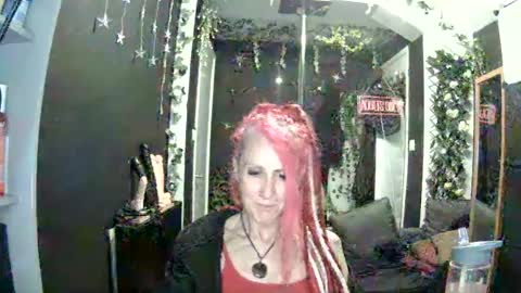 SaucySky online show from 16, 6, 2026