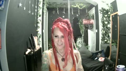 SaucySky online show from 28, 6, 2026