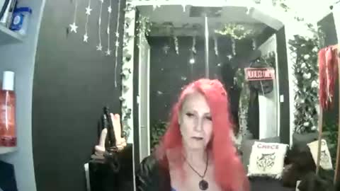 SaucySky online show from 17, 7, 2026