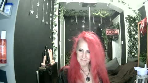 SaucySky online show from 20, 7, 2026