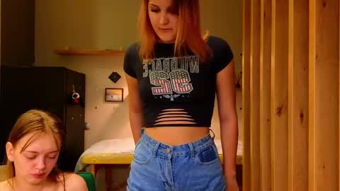 LUNA and ANNA    online show from 31, 1, 2025