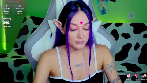 Snapshot of savage_lust_ chatting on 10, 9, 2025 Ariel online show from 10, 9, 2025