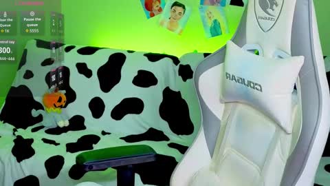 Snapshot of savage_lust_ chatting on 23, 9, 2025 Ariel online show from 23, 9, 2025