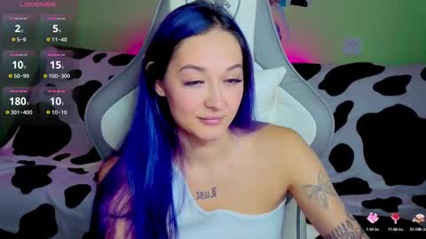 Snapshot of savage_lust_ chatting on 1, 10, 2025 Ariel online show from 1, 10, 2025