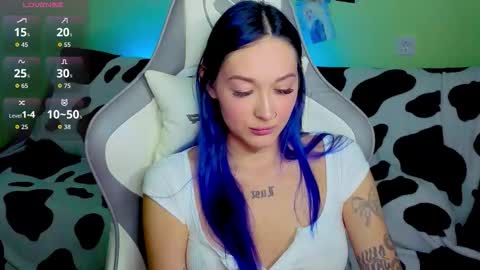 Snapshot of savage_lust_ chatting on 13, 10, 2025 Ariel online show from 13, 10, 2025