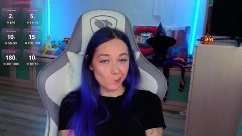 Snapshot of savage_lust_ chatting on 29, 10, 2025 Ariel online show from 29, 10, 2025