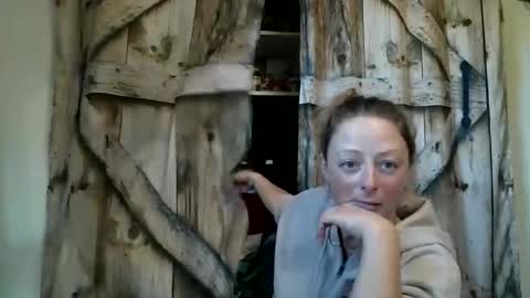 Snapshot of savannahlush chatting on 13, 11, 2025 savannahlush online show from 13, 11, 2025