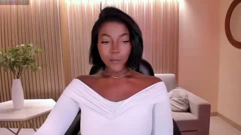 S a v a n n a h  online show from 14, 7, 2026