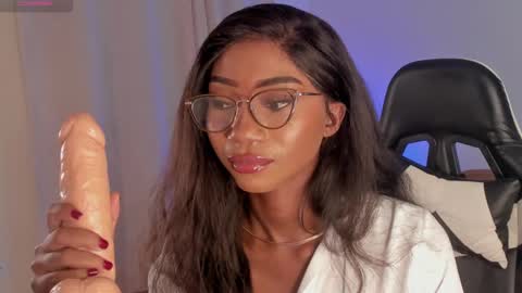 Snapshot of savannahwildee chatting on 9, 2, 2025 Savannahwildee online show from 9, 2, 2025