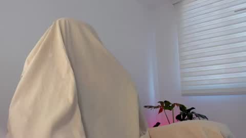 Savannahwildee online show from 27, 6, 2026
