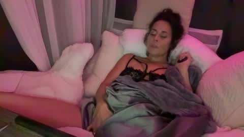 Snapshot of sayplsgdgrl chatting on 11, 1, 2025 Good Girls Say Please...and Thank You online show from 11, 1, 2025