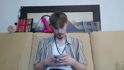 Snapshot of scaleslayer chatting on 4, 2, 2025 Mike online show from 4, 2, 2025