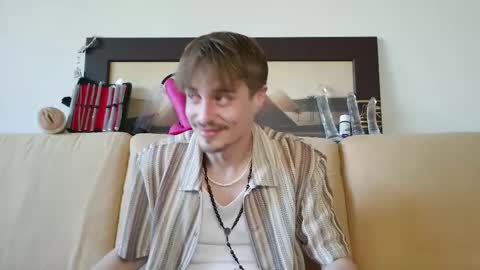 Snapshot of scaleslayer chatting on 5, 2, 2025 Mike online show from 5, 2, 2025