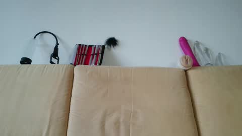 Snapshot of scaleslayer chatting on 14, 2, 2025 Mike online show from 14, 2, 2025