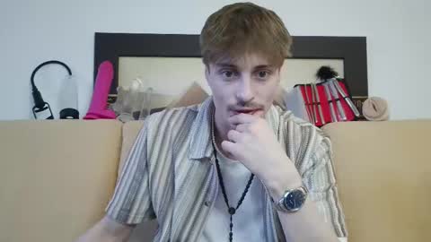 Snapshot of scaleslayer chatting on 14, 2, 2025 Mike online show from 14, 2, 2025