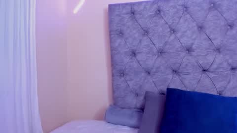 Snapshot of scarleet_boobs chatting on 30, 3, 2026 camila online show from 30, 3, 2026
