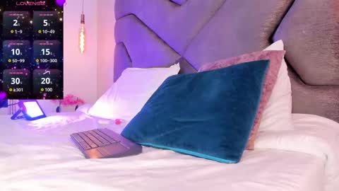 Scarlett online show from 18, 2, 2025