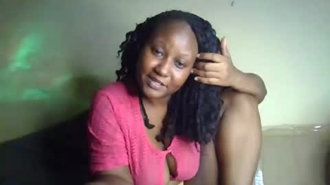 Snapshot of scarlet_25142359 chatting on 22, 10, 2025 scarlet_25142359 online show from 22, 10, 2025
