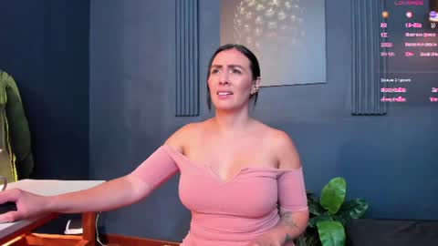 Scarlet Edwars online show from 18, 6, 2026