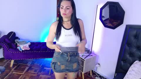 scarlet_hiit online show from 3, 6, 2026