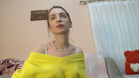 Scarlet online show from 7, 5, 2026