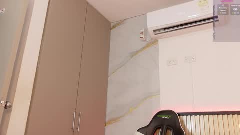 scarlet_vixen_ online show from 18, 2, 2026