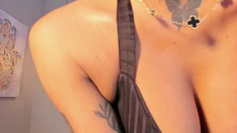 scarlet_vixen_ online show from 29, 4, 2026