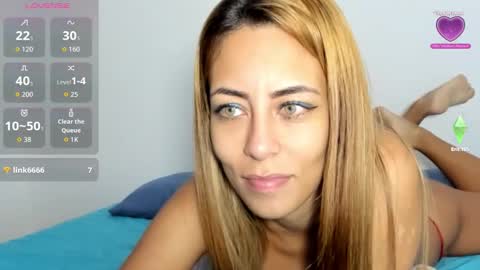 Snapshot of scarletbrow chatting on 18, 10, 2025 scarlet online show from 18, 10, 2025