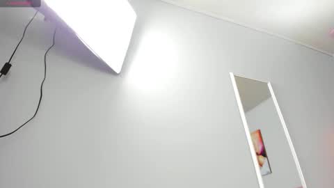 Scarlet  online show from 17, 2, 2025