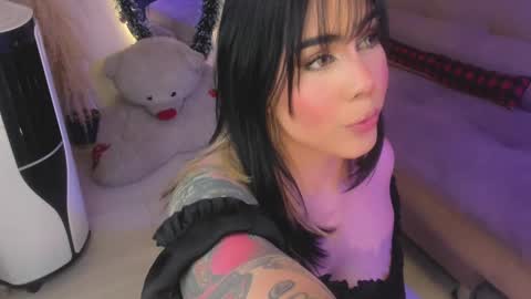 Scarleth... but not Scarleth Johansson. online show from 15, 12, 2024