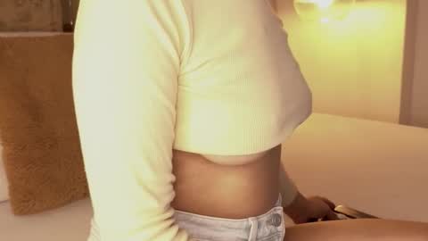 Scarleth  online show from 10, 11, 2025