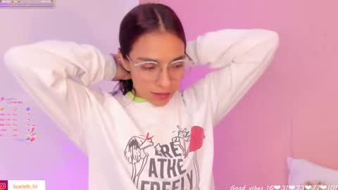 Snapshot of scarleth_red_ chatting on 12, 1, 2025 I am  Scarleth  Check mi profile online show from 12, 1, 2025