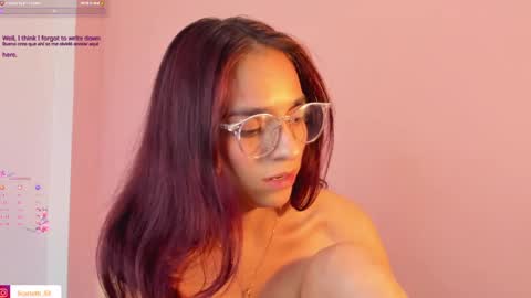 Snapshot of scarleth_red_ chatting on 14, 1, 2025 I am  Scarleth  Check mi profile online show from 14, 1, 2025