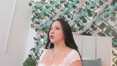 scarlet  online show from 20, 11, 2025