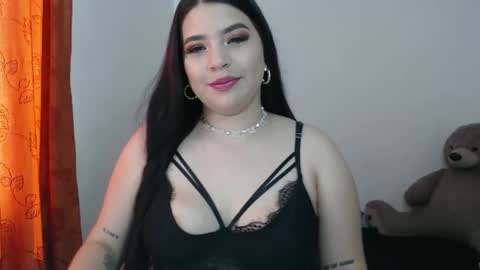 Snapshot of scarletlux_ chatting on 9, 2, 2026 Scarlet online show from 9, 2, 2026