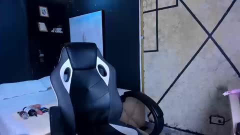 Scarlet online show from 16, 9, 2025