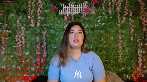 Scarlett Hot online show from 6, 1, 2025