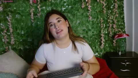 Scarlett Hot online show from 10, 1, 2025