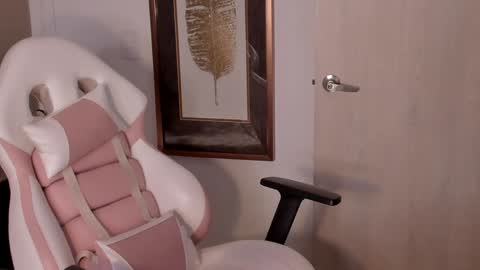 juli online show from 4, 12, 2024