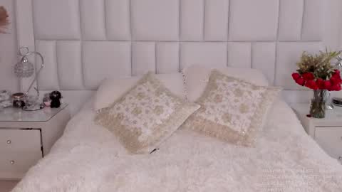 juli online show from 17, 2, 2025