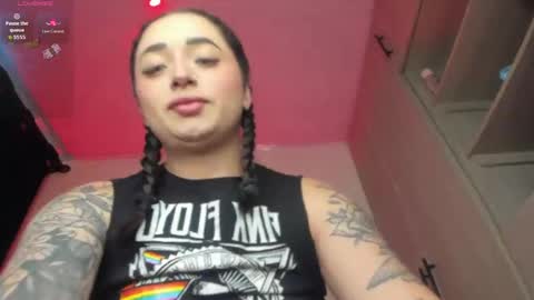 SCARLETT COLLINS online show from 11, 5, 2026