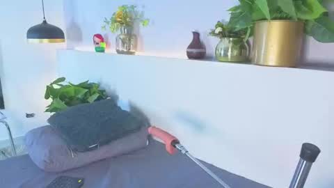 Scarlett  online show from 15, 2, 2026