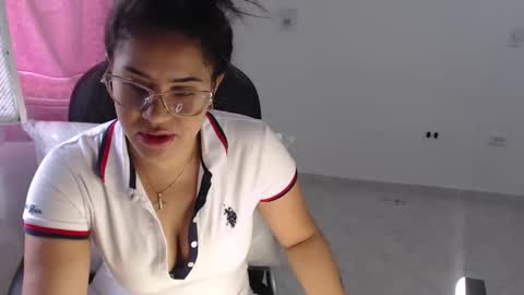 Scarlett online show from 3, 3, 2025