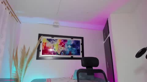 Snapshot of scarlett_rios19 chatting on 5, 3, 2025 Scarlett Rios19 online show from 5, 3, 2025