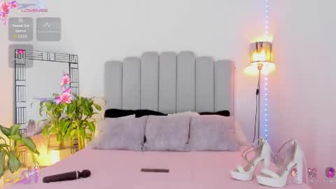Snapshot of scarlett_steelee chatting on 24, 5, 2026 Scarlett Steelee Independent Model online show from 24, 5, 2026