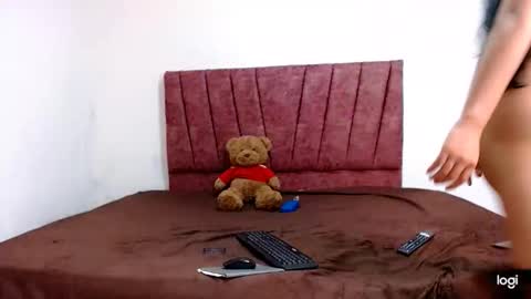 Snapshot of scarlettandbennn chatting on 12, 5, 2026 Scarlett And Benn.... online show from 12, 5, 2026