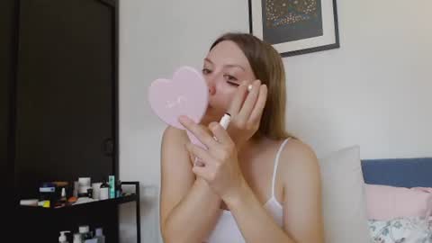 Scarlett online show from 15, 7, 2026