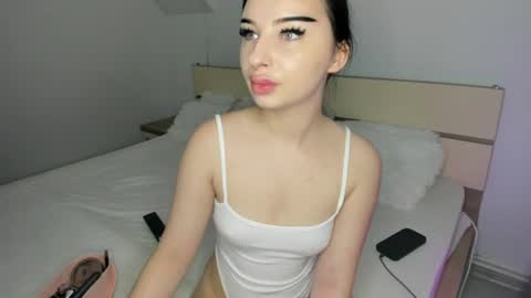 scarlettjakobs online show from 5, 8, 2026