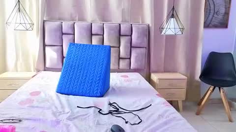 scarlettjonson_ online show from 2, 2, 2026